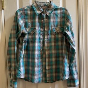 🌸 Wrangler Blue Plaid Button Up Flannel